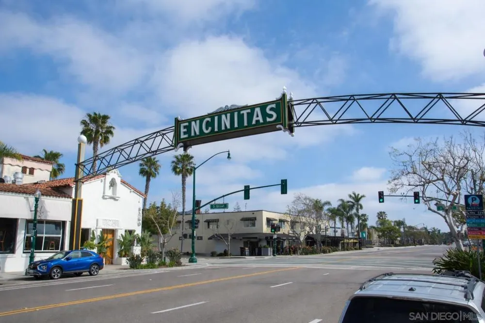 155 Rosebay #37 Encinitas, CA 92024