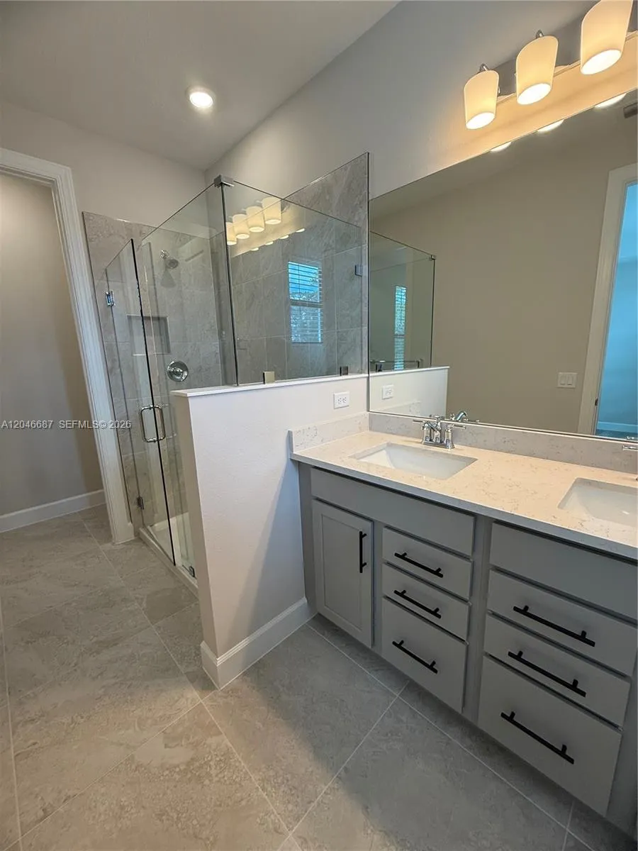 4286 Efendi Drive Lantana, FL 33462