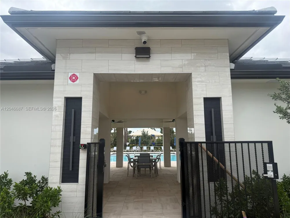 4286 Efendi Drive Lantana, FL 33462