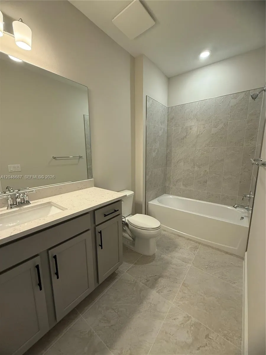 4286 Efendi Drive Lantana, FL 33462