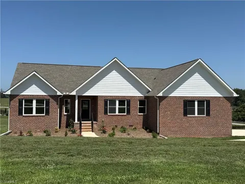 130 Oak Pointe Lane