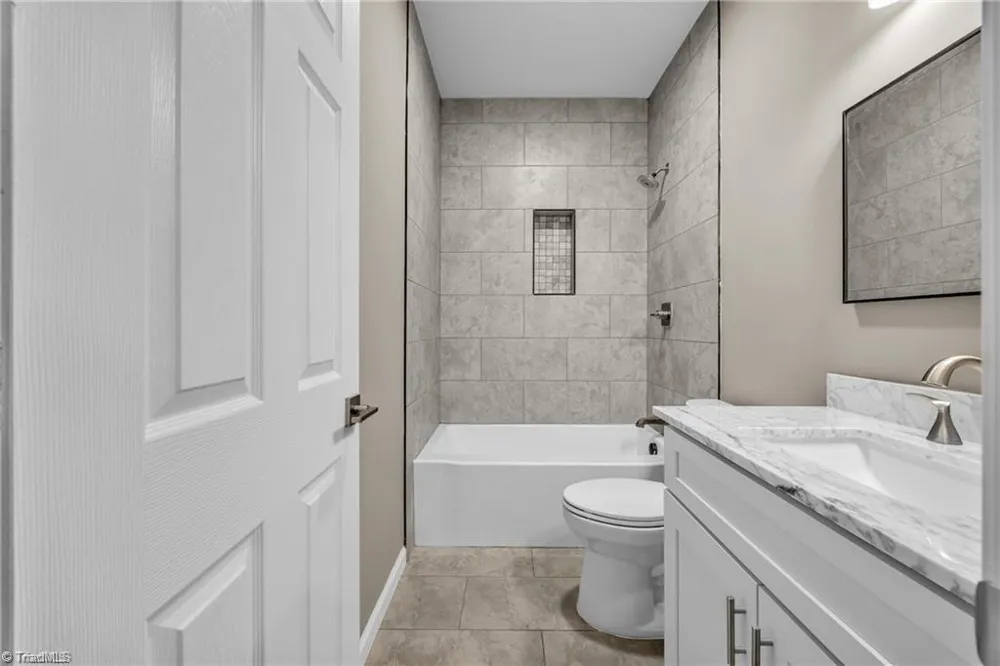 130 Oak Pointe Lane Wilkesboro, NC 28697