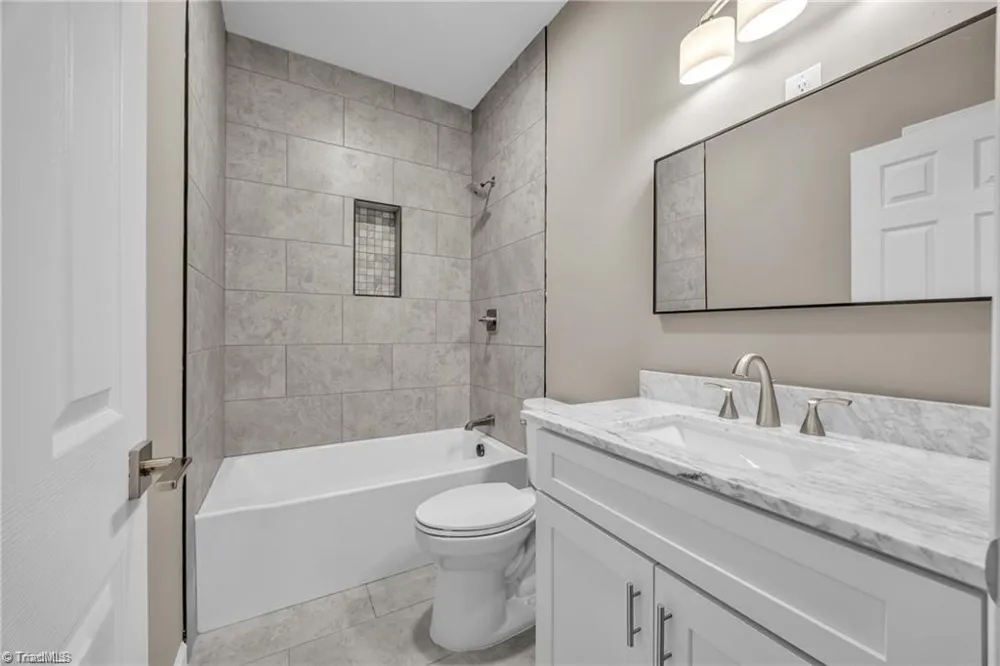 130 Oak Pointe Lane Wilkesboro, NC 28697