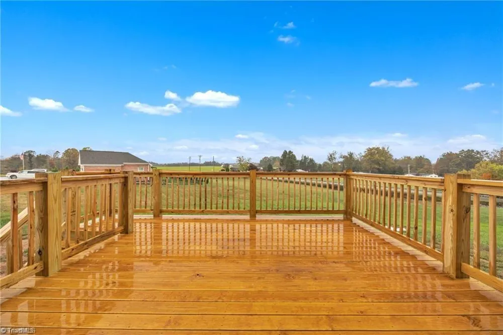 130 Oak Pointe Lane Wilkesboro, NC 28697