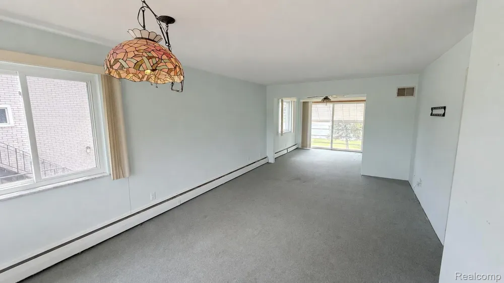 26945 Milford Road #34 Lyon Charter Township, MI 48178