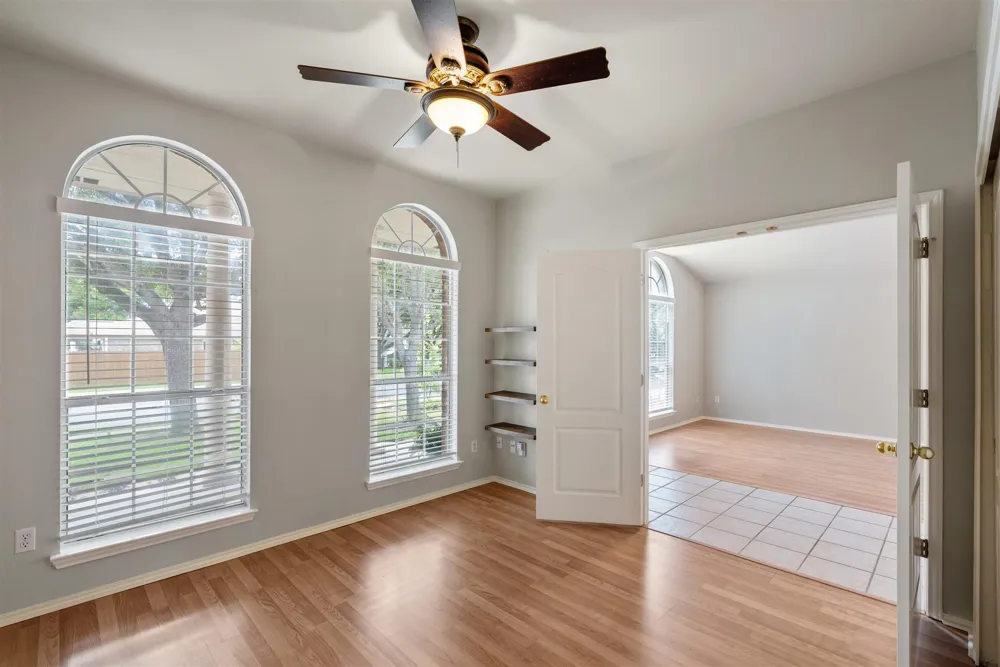 4725 Tello Path Austin, TX 78749