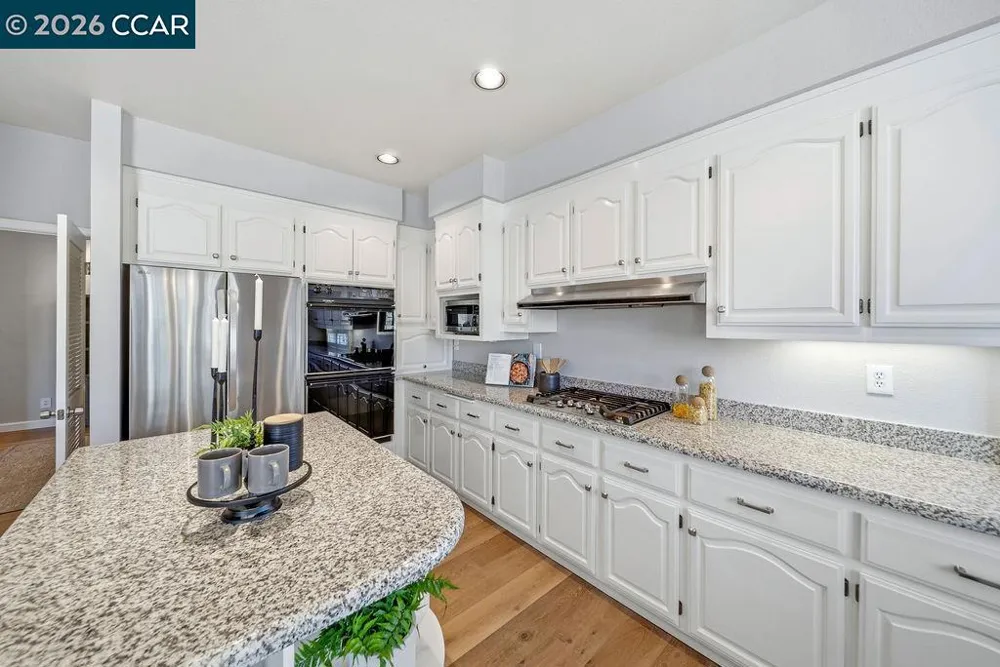 3051 Miwok Way Clayton, CA 94517