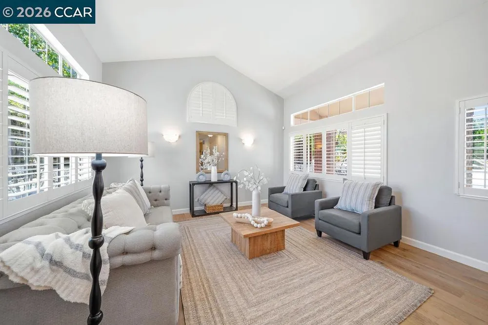 3051 Miwok Way Clayton, CA 94517