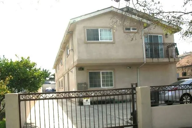 1608 W 226th #3 Torrance, CA 90501