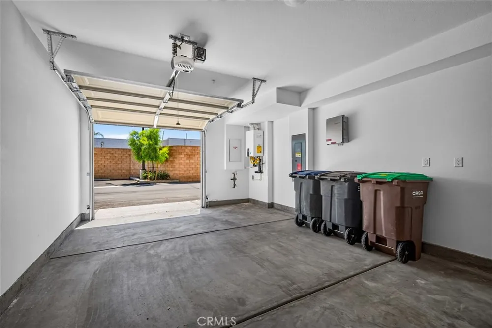 1174 Santo Antonio Colton, CA 92324