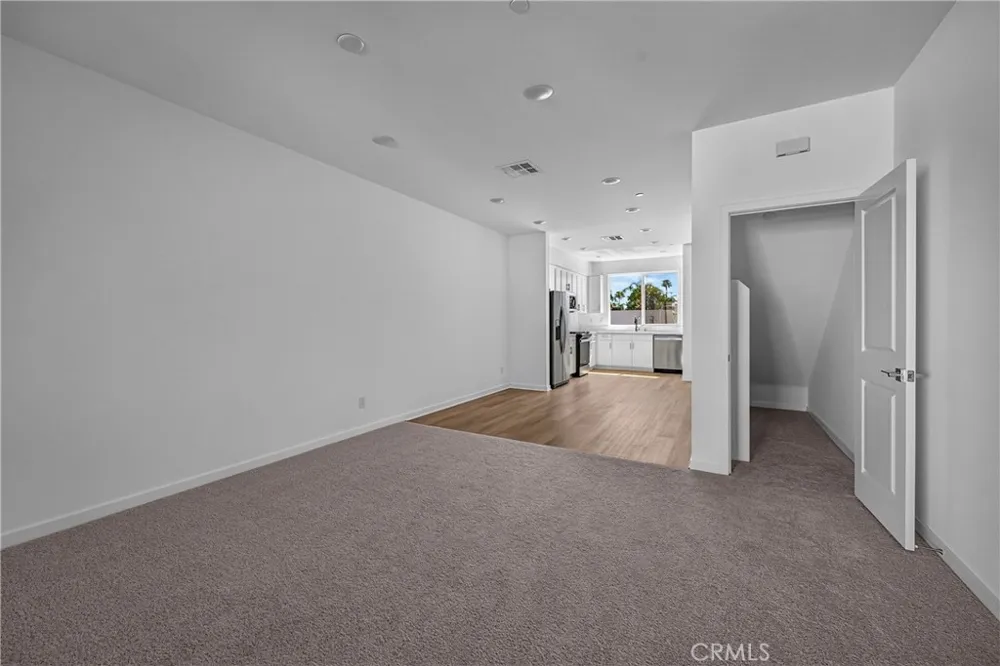 1174 Santo Antonio Colton, CA 92324