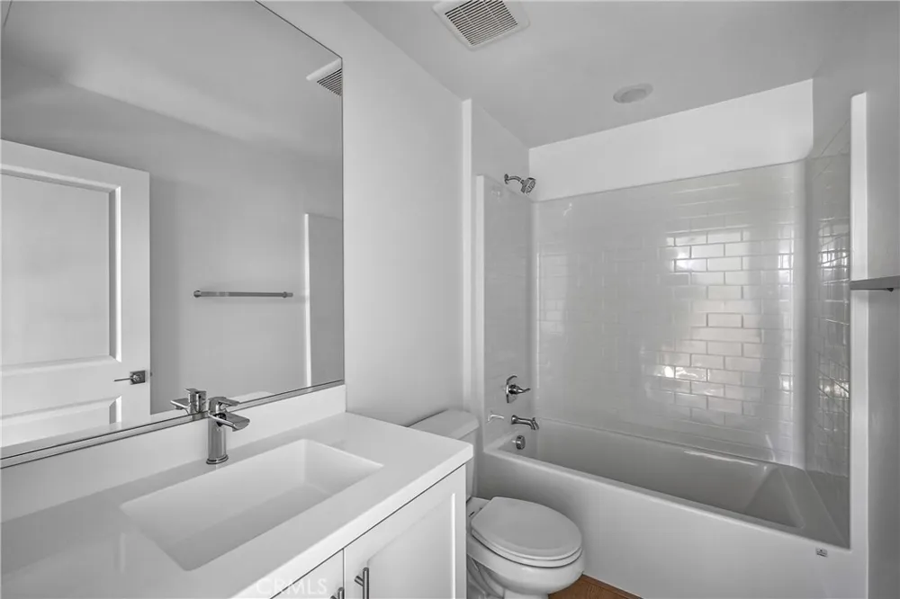 1174 Santo Antonio Colton, CA 92324
