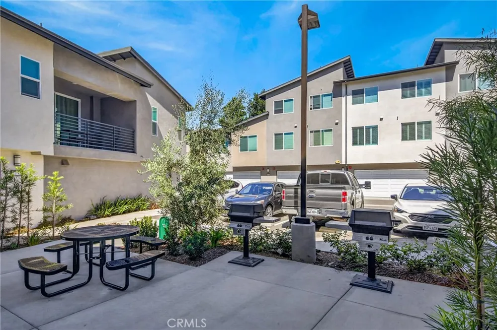 1174 Santo Antonio Colton, CA 92324