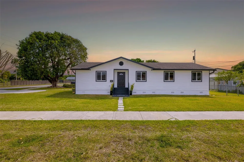 1867 NW 8TH AVENUE Homestead, FL 33030