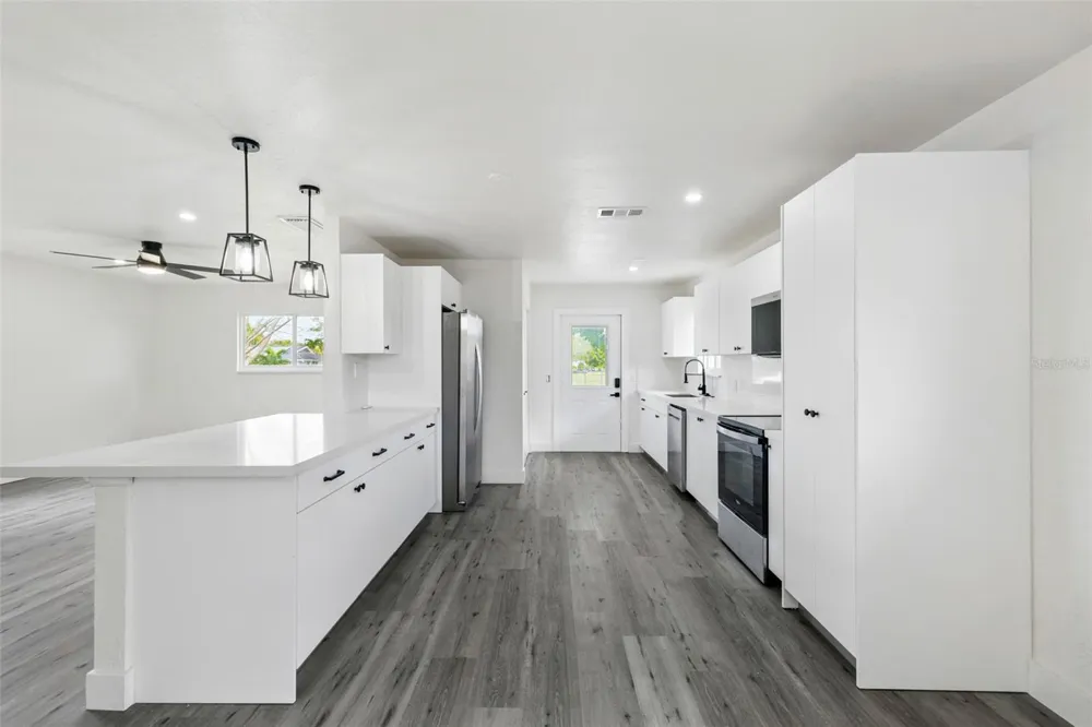 1867 NW 8TH AVENUE Homestead, FL 33030