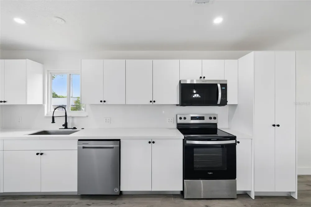 1867 NW 8TH AVENUE Homestead, FL 33030