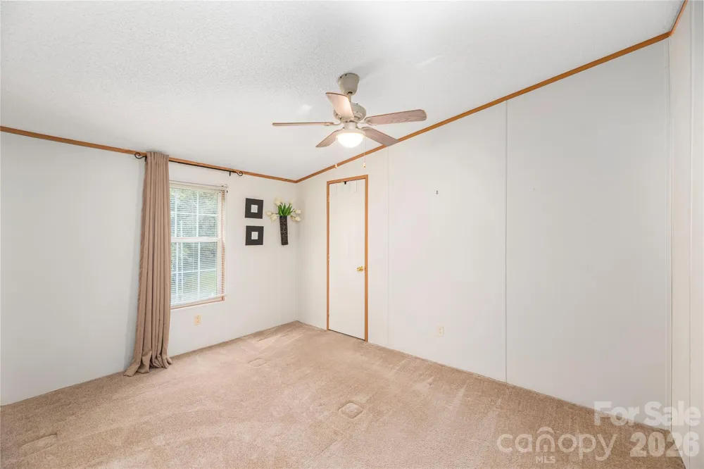 992 Brickyard Road Horse Shoe, NC 28742