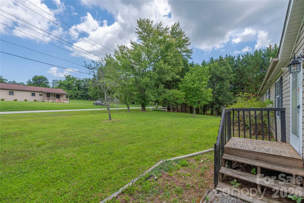 992 Brickyard Road Horse Shoe, NC 28742