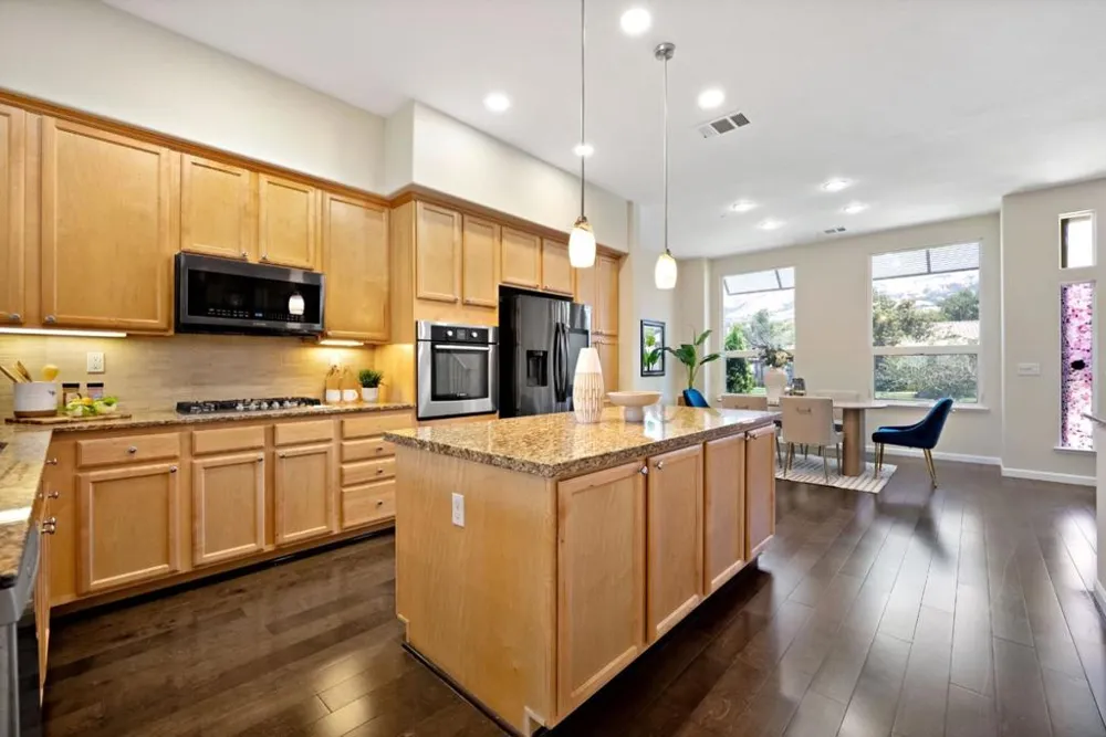 3035 Ruby Avenue San Jose, CA 95135