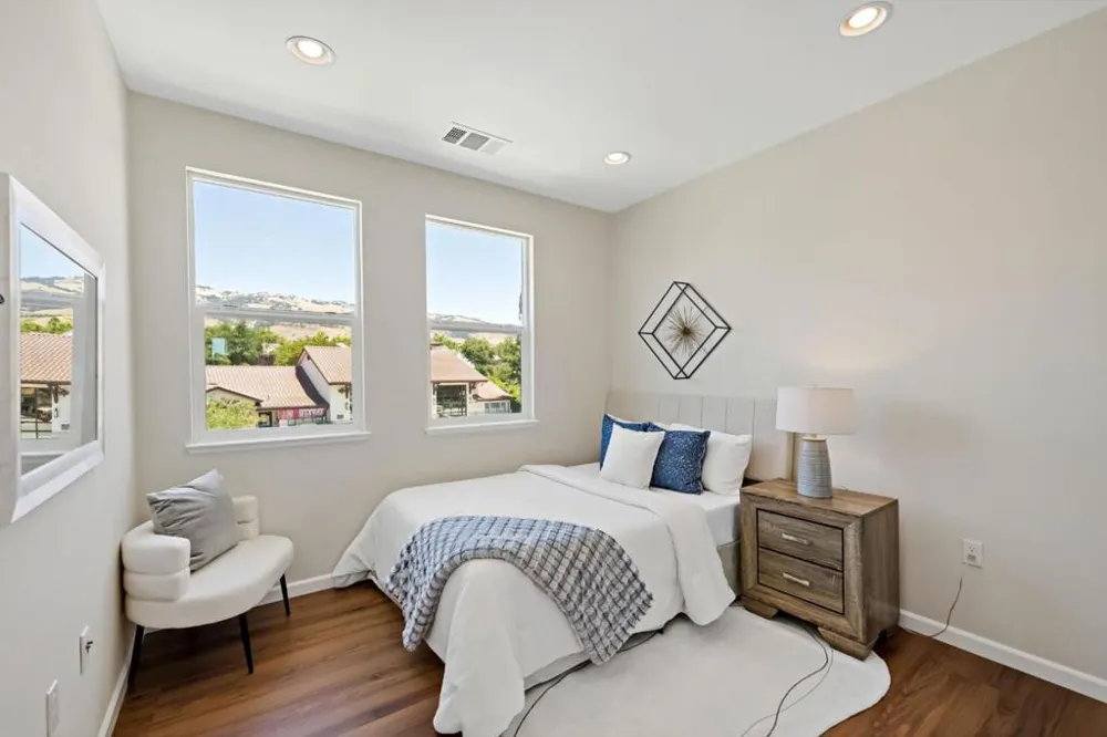 3035 Ruby Avenue San Jose, CA 95135