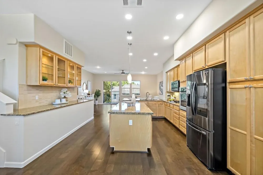3035 Ruby Avenue San Jose, CA 95135