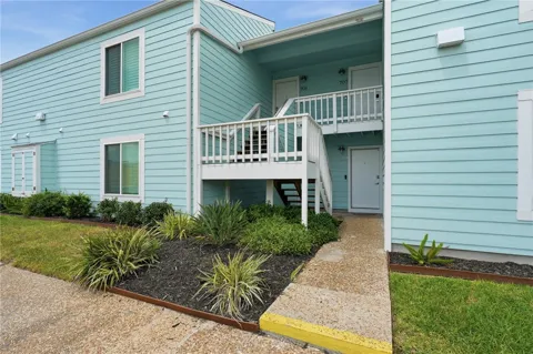 708 Lauderdale Drive #708