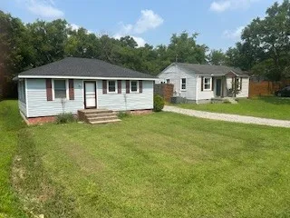 121 McArthur Dr