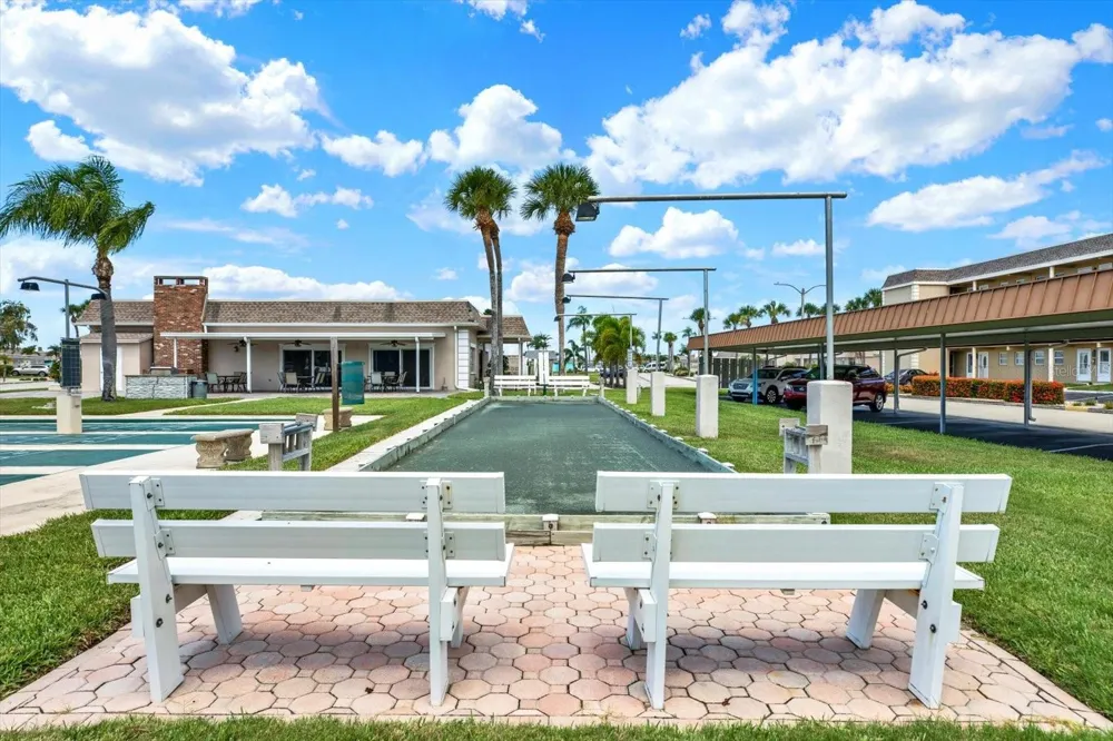645 BOCA CIEGA POINT BOULEVARD St Petersburg, FL 33708