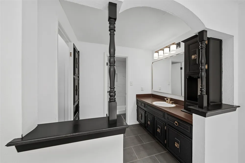 1413 Lamplighter Lane Edgecliff Village, TX 76134
