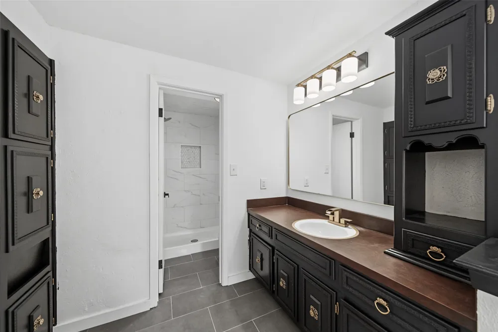 1413 Lamplighter Lane Edgecliff Village, TX 76134