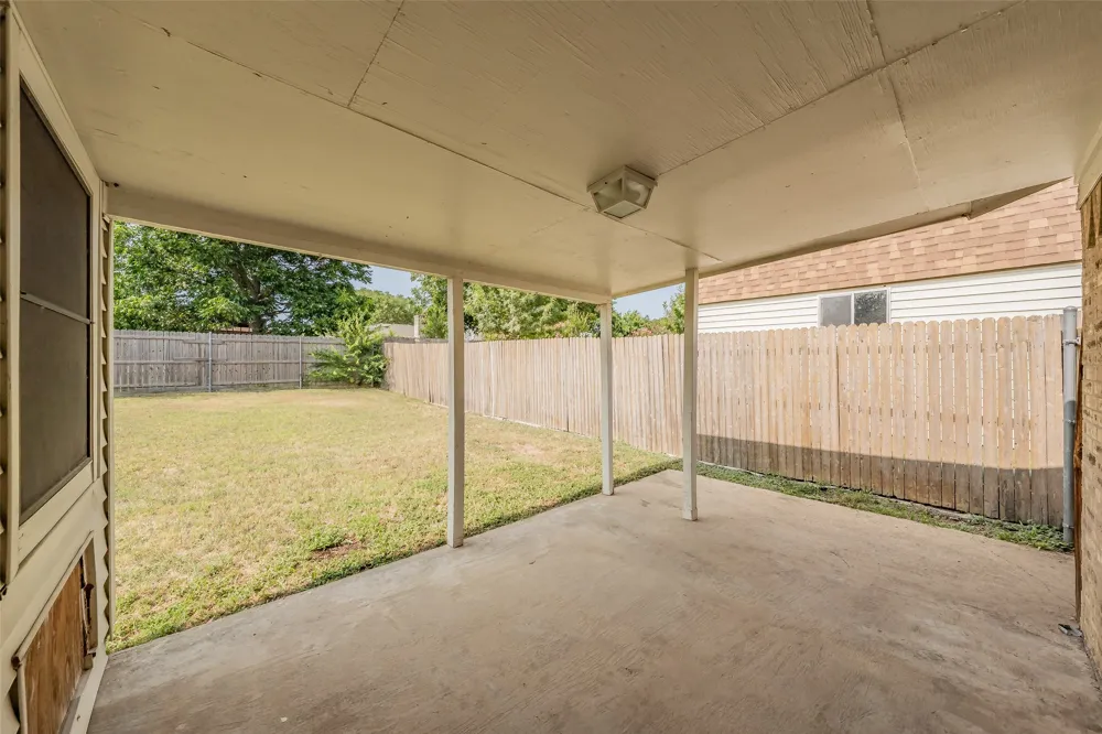 1413 Lamplighter Lane Edgecliff Village, TX 76134