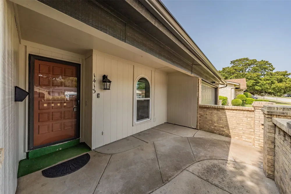 1413 Lamplighter Lane Edgecliff Village, TX 76134