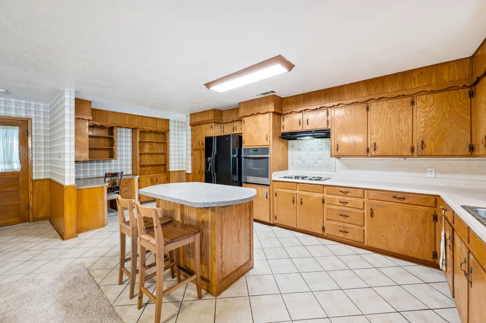 1332 Brookside Drive Hurst, TX 76053