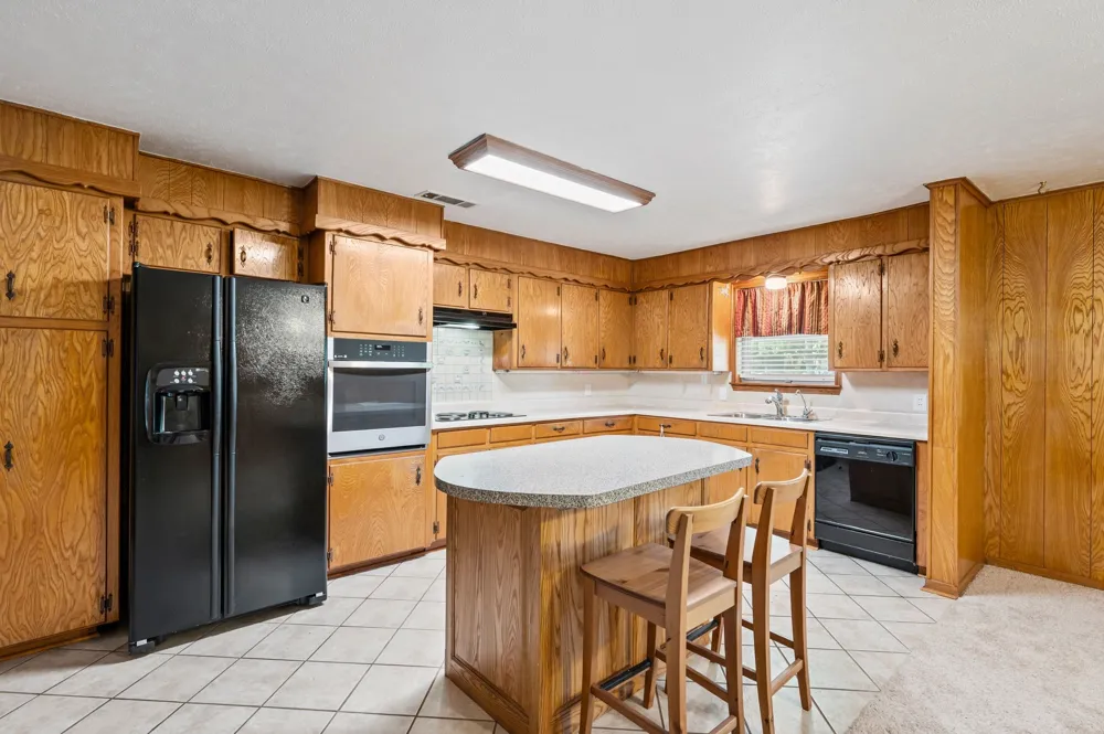 1332 Brookside Drive Hurst, TX 76053
