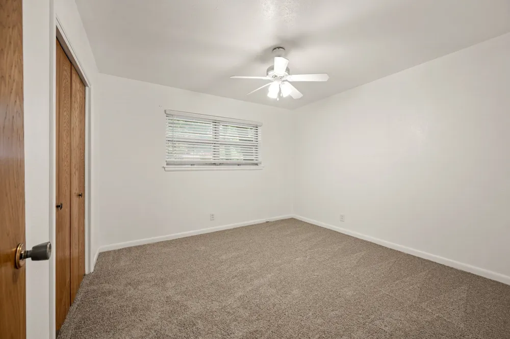1332 Brookside Drive Hurst, TX 76053
