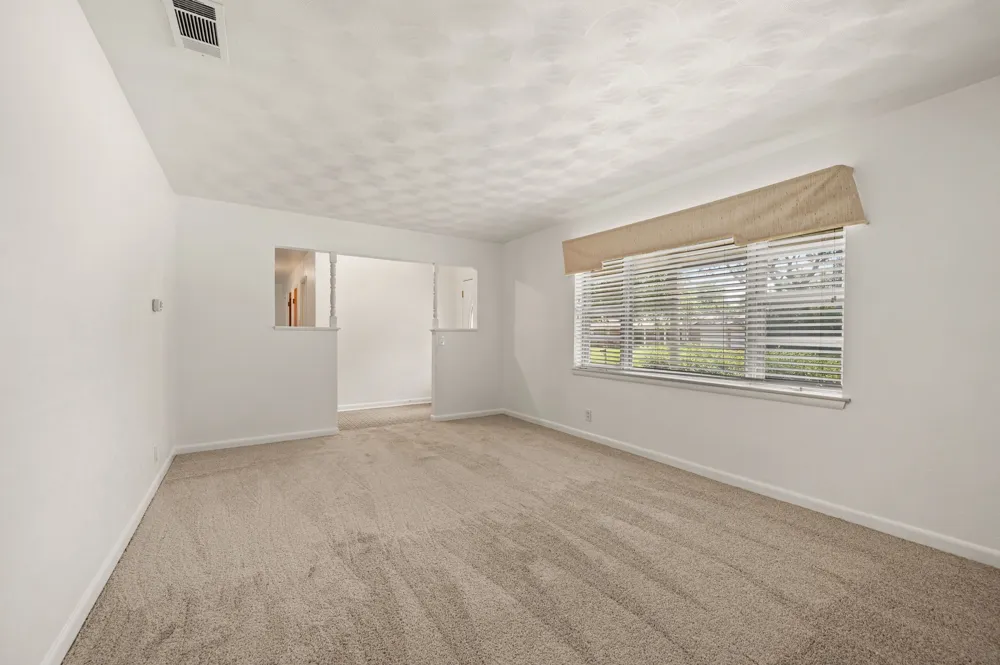 1332 Brookside Drive Hurst, TX 76053