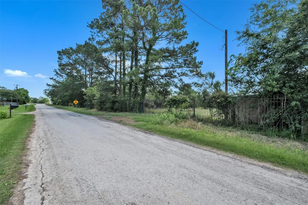 36085 Lomax Road Brookshire, TX 77423