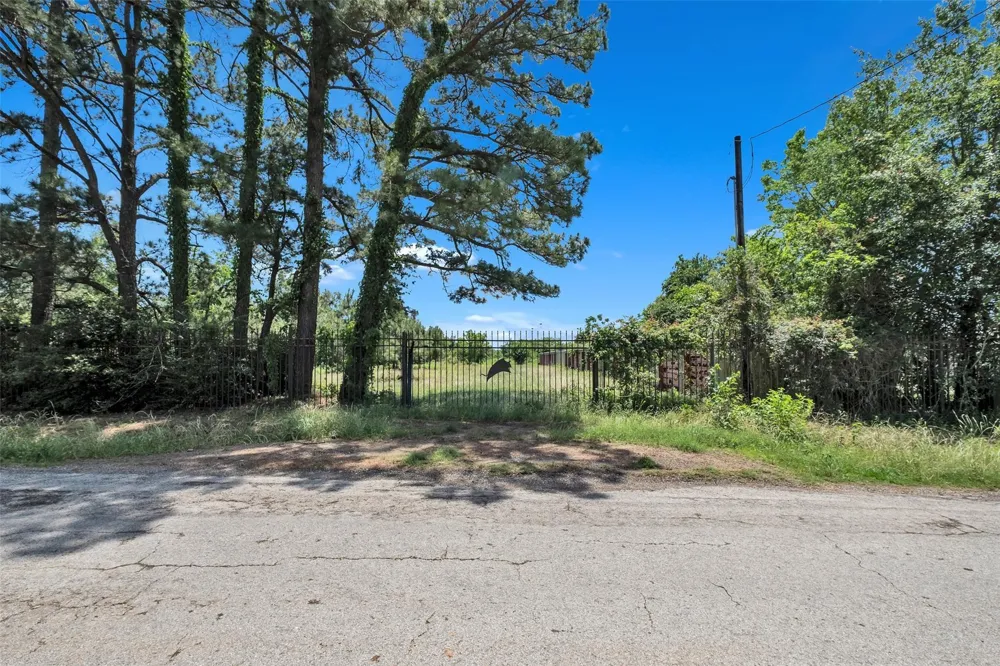 36085 Lomax Road Brookshire, TX 77423