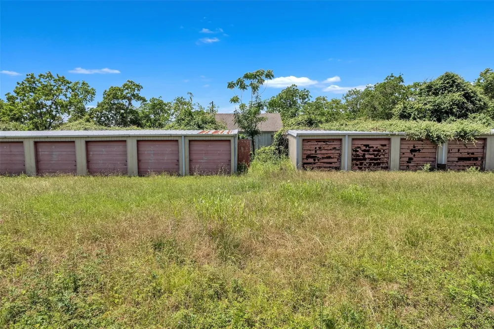 36085 Lomax Road Brookshire, TX 77423