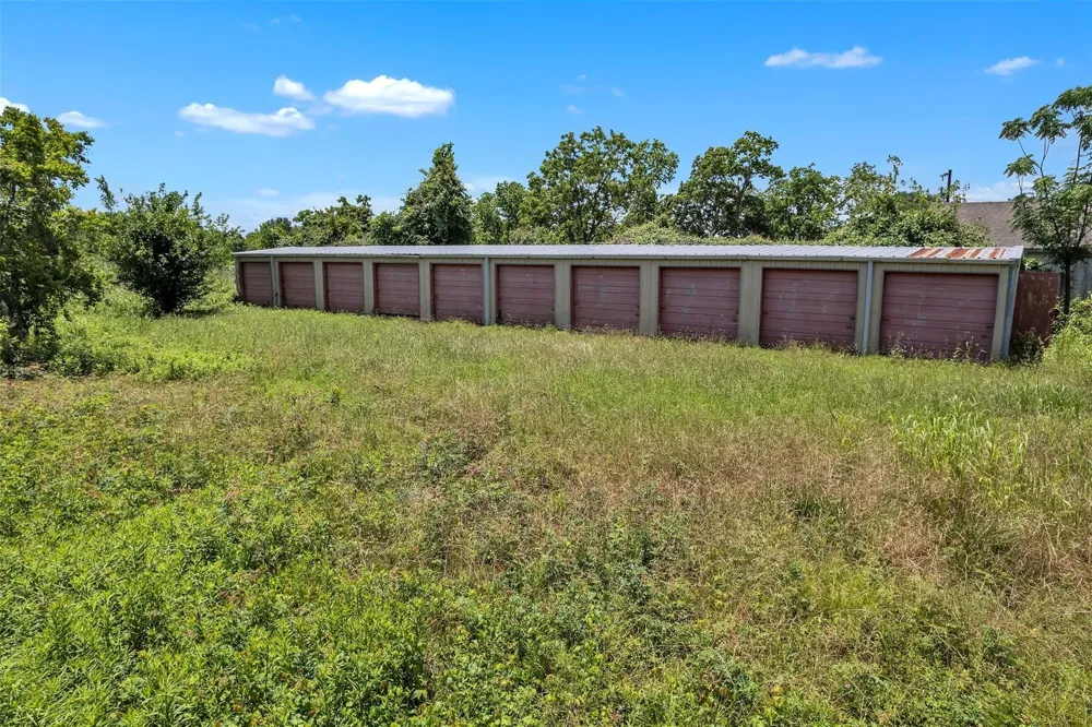 36085 Lomax Road Brookshire, TX 77423