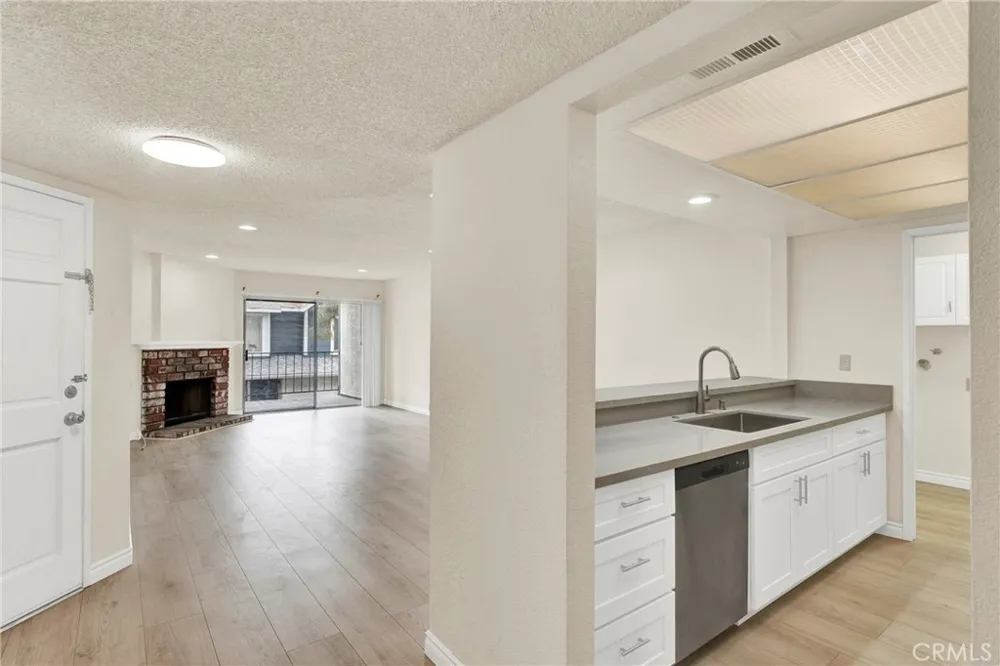 1704 Bridgeport West Covina, CA 91791