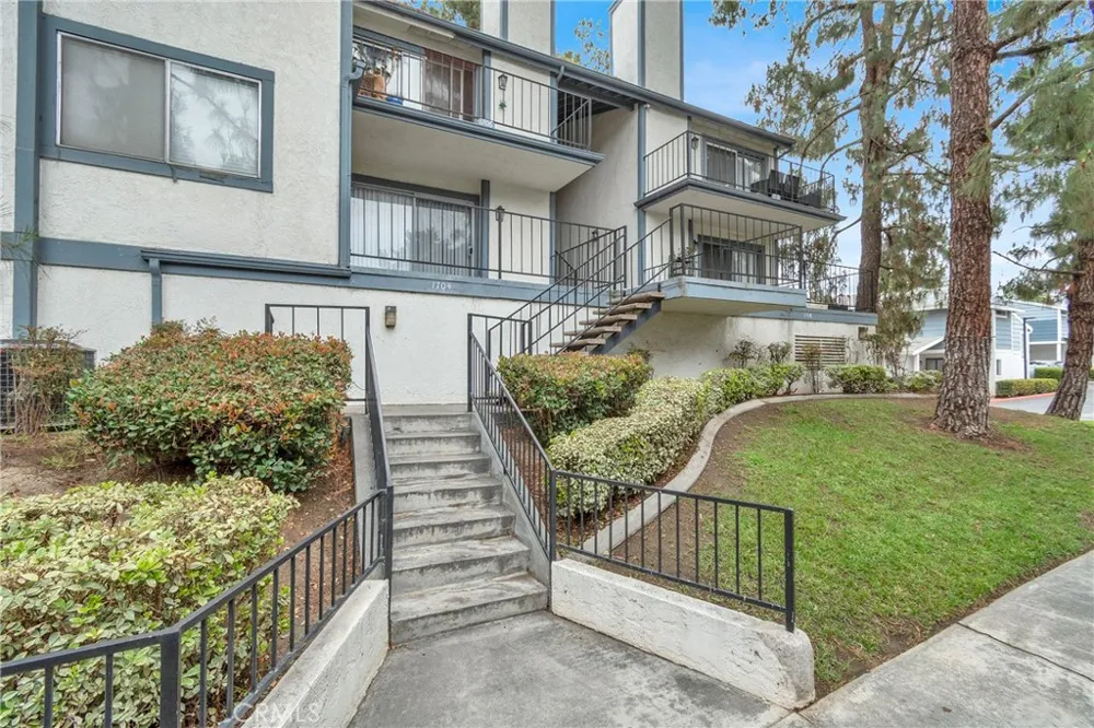 1704 Bridgeport West Covina, CA 91791