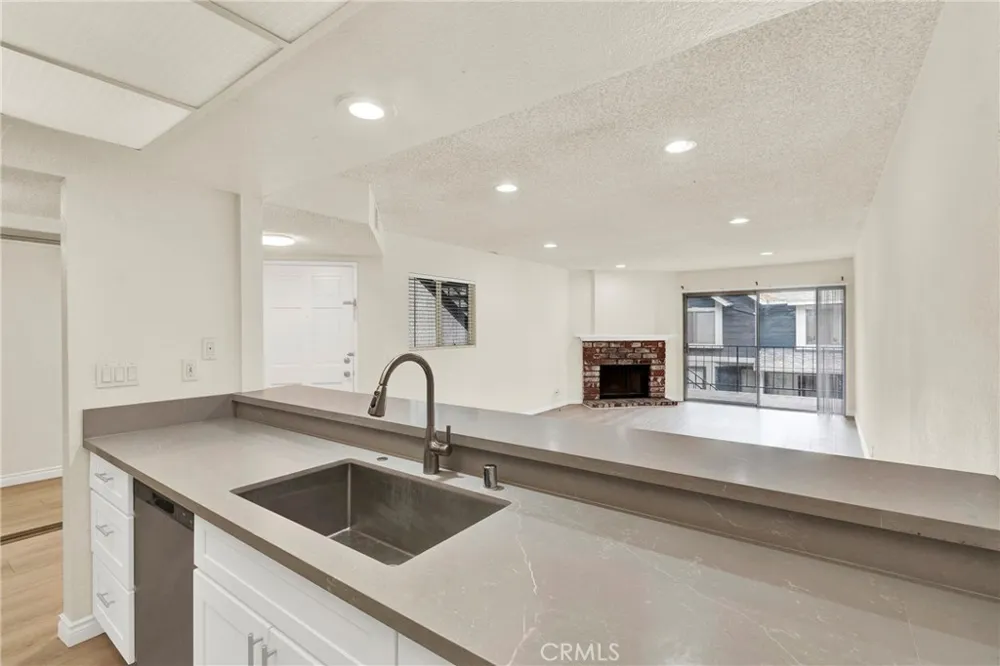 1704 Bridgeport West Covina, CA 91791
