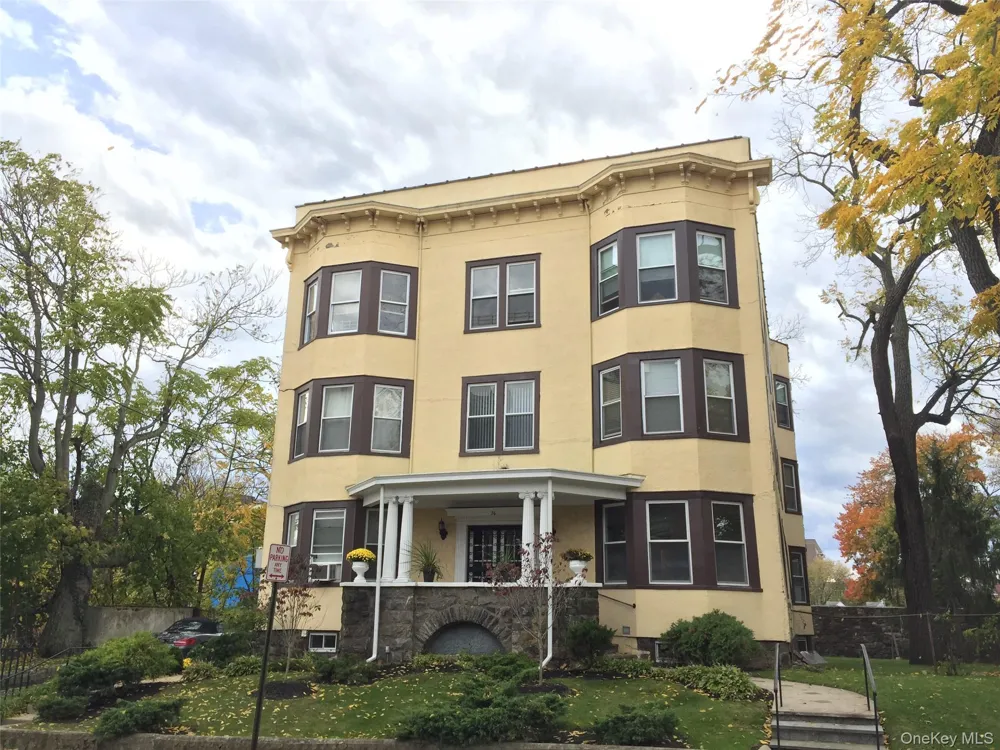 26 Coligni Avenue #2-1 New Rochelle, NY 10801