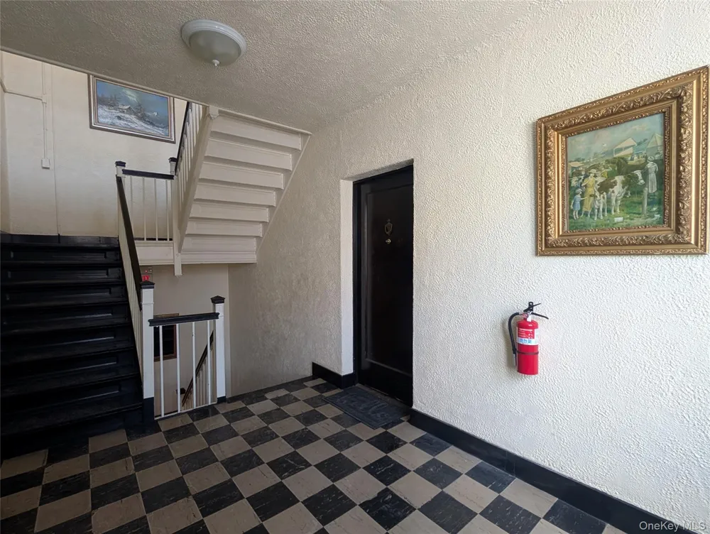 26 Coligni Avenue #2-1 New Rochelle, NY 10801