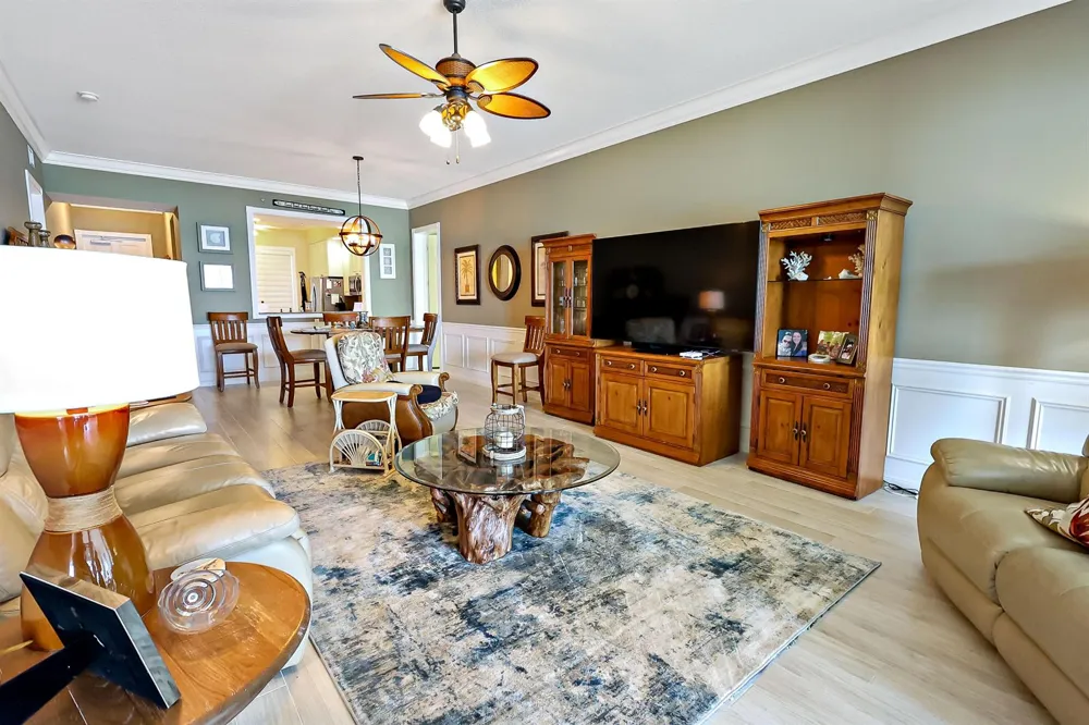 21 Harbour Isle Drive W #Ph02 Fort Pierce, FL 34949