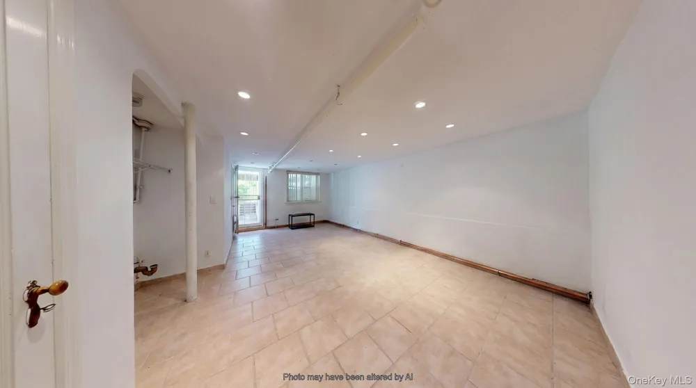 2044 Gerritsen Avenue Brooklyn, NY 11229