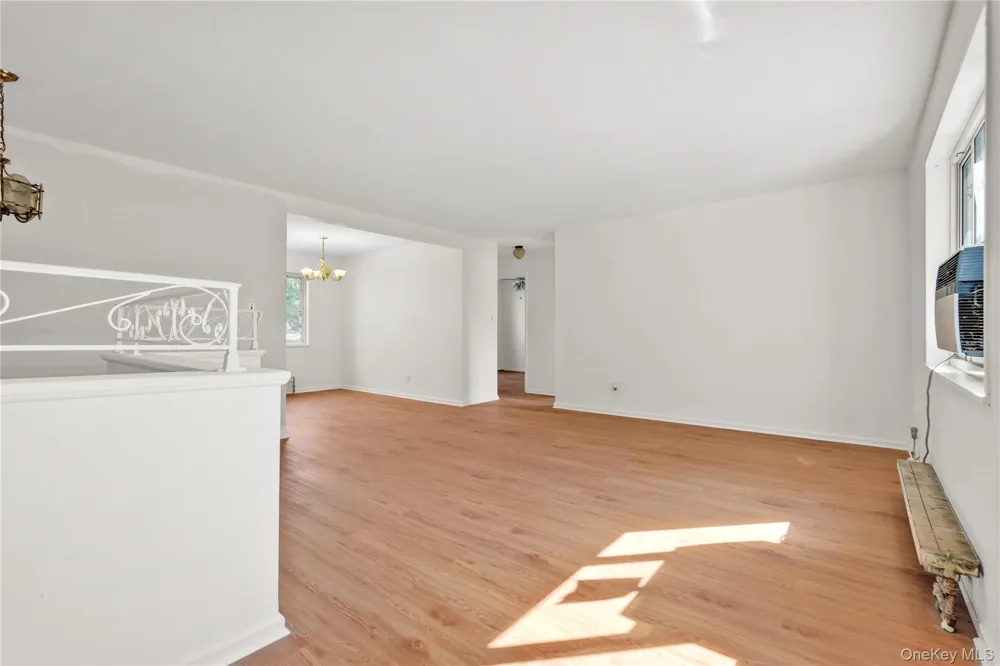 224-01 Hillside Avenue #Upper Queens Village, NY 11427