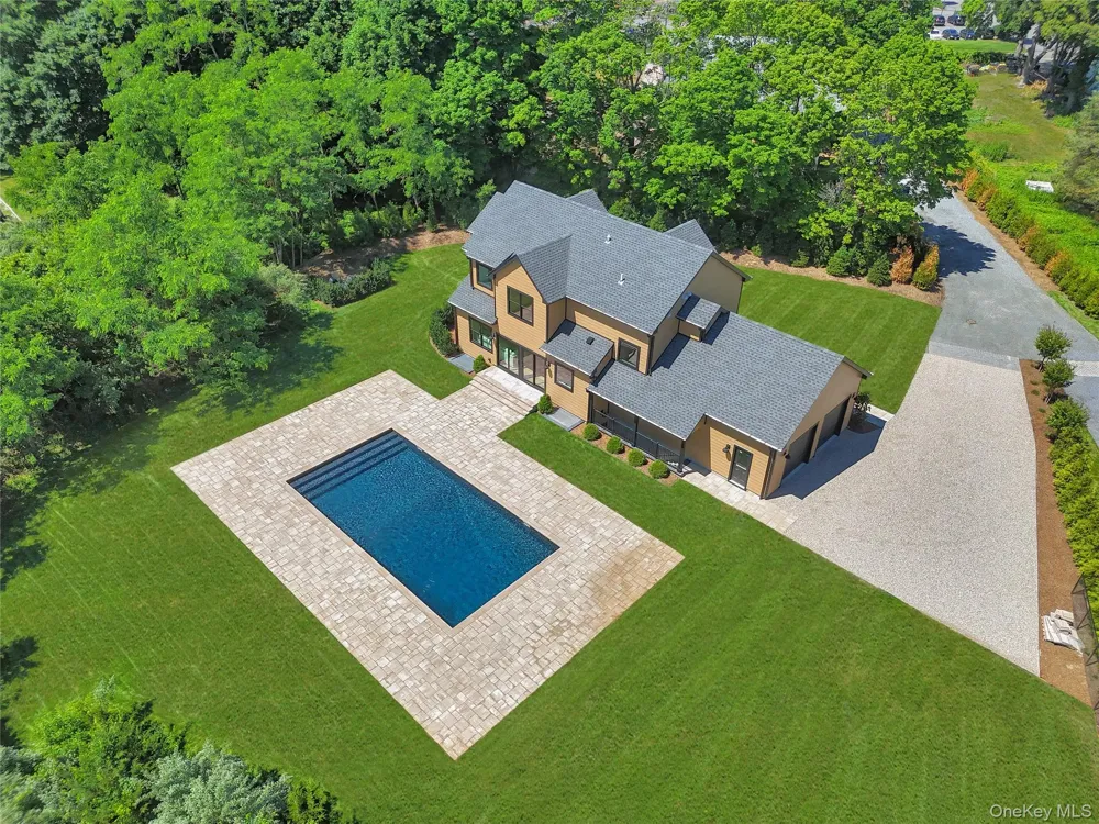 22 Tuthills Lane Jamesport, NY 11947