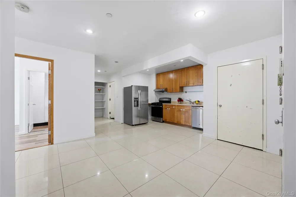 106-07 Northern Boulevard #5B Corona, NY 11368